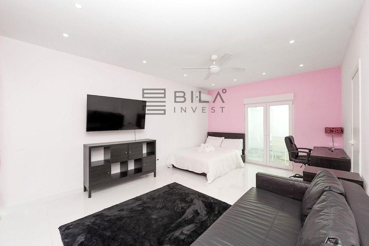 Chalet for Sale in Benalmádena