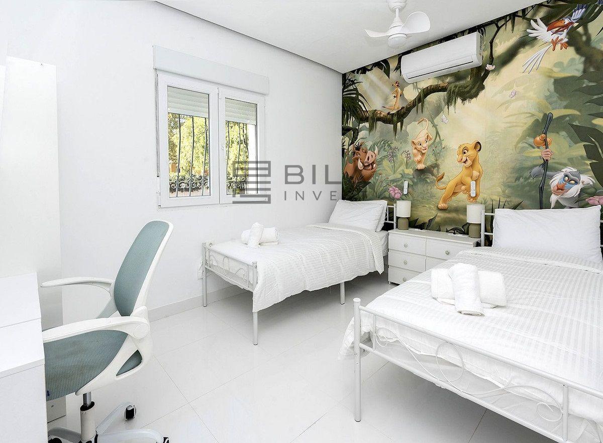 Chalet for Sale in Benalmádena