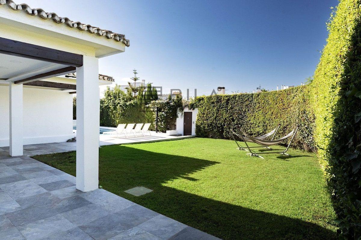 Chalet for Sale in Benalmádena