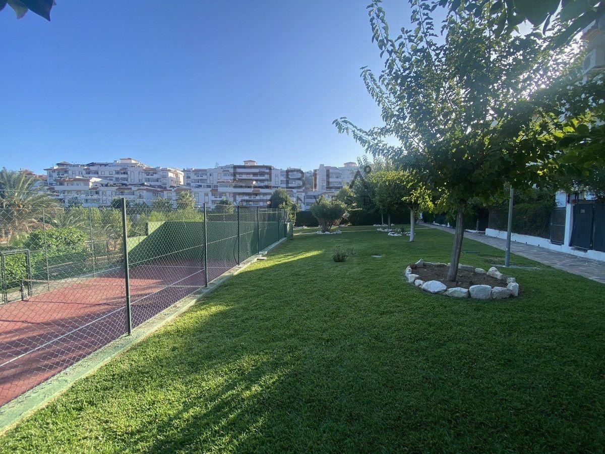 Flat for Sale in Benalmádena