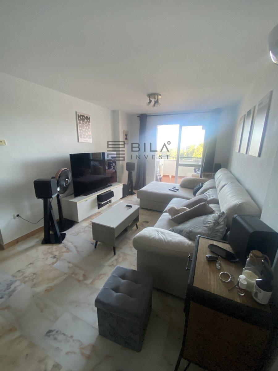 Flat for Sale in Benalmádena