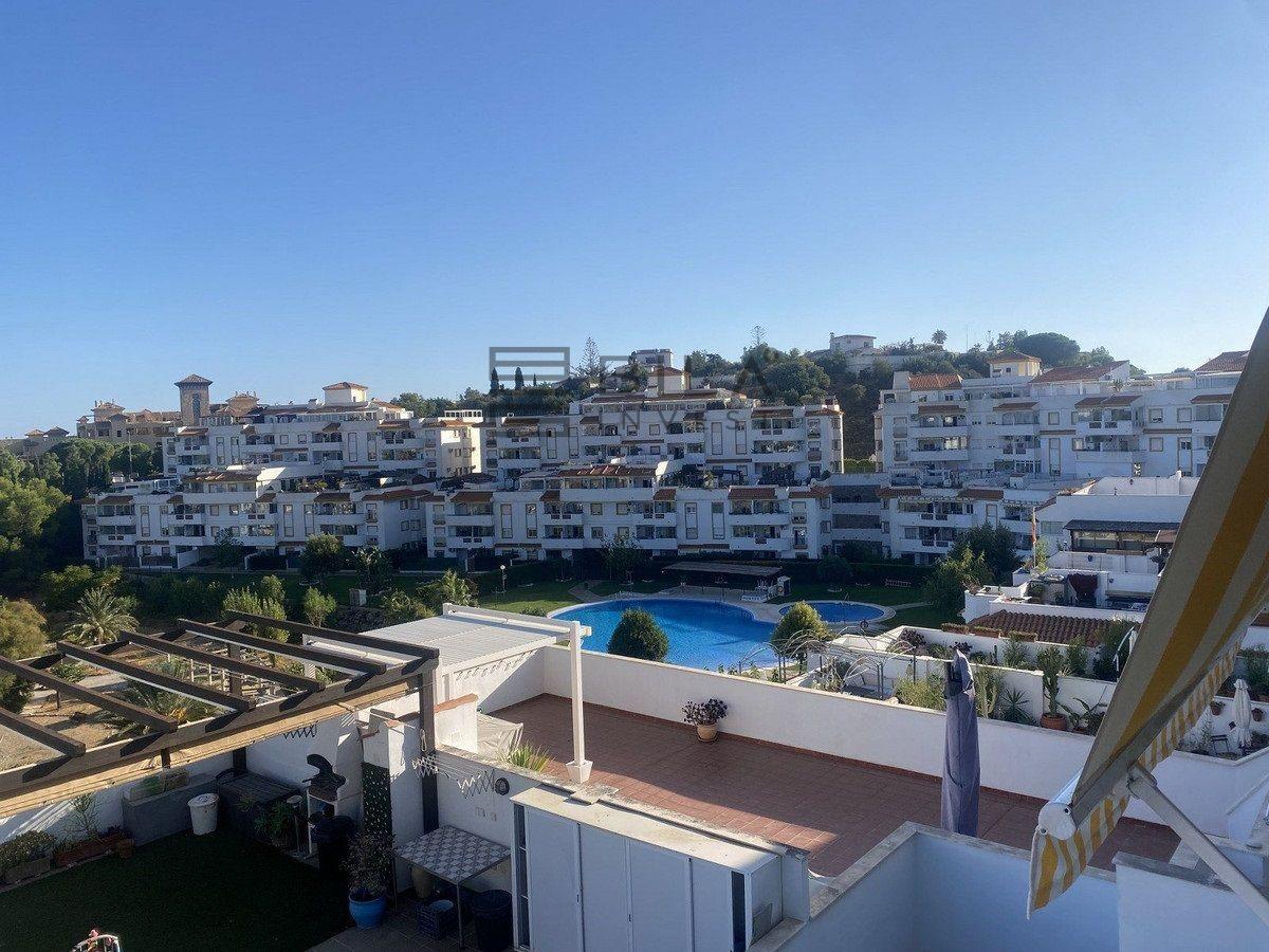 Flat for Sale in Benalmádena