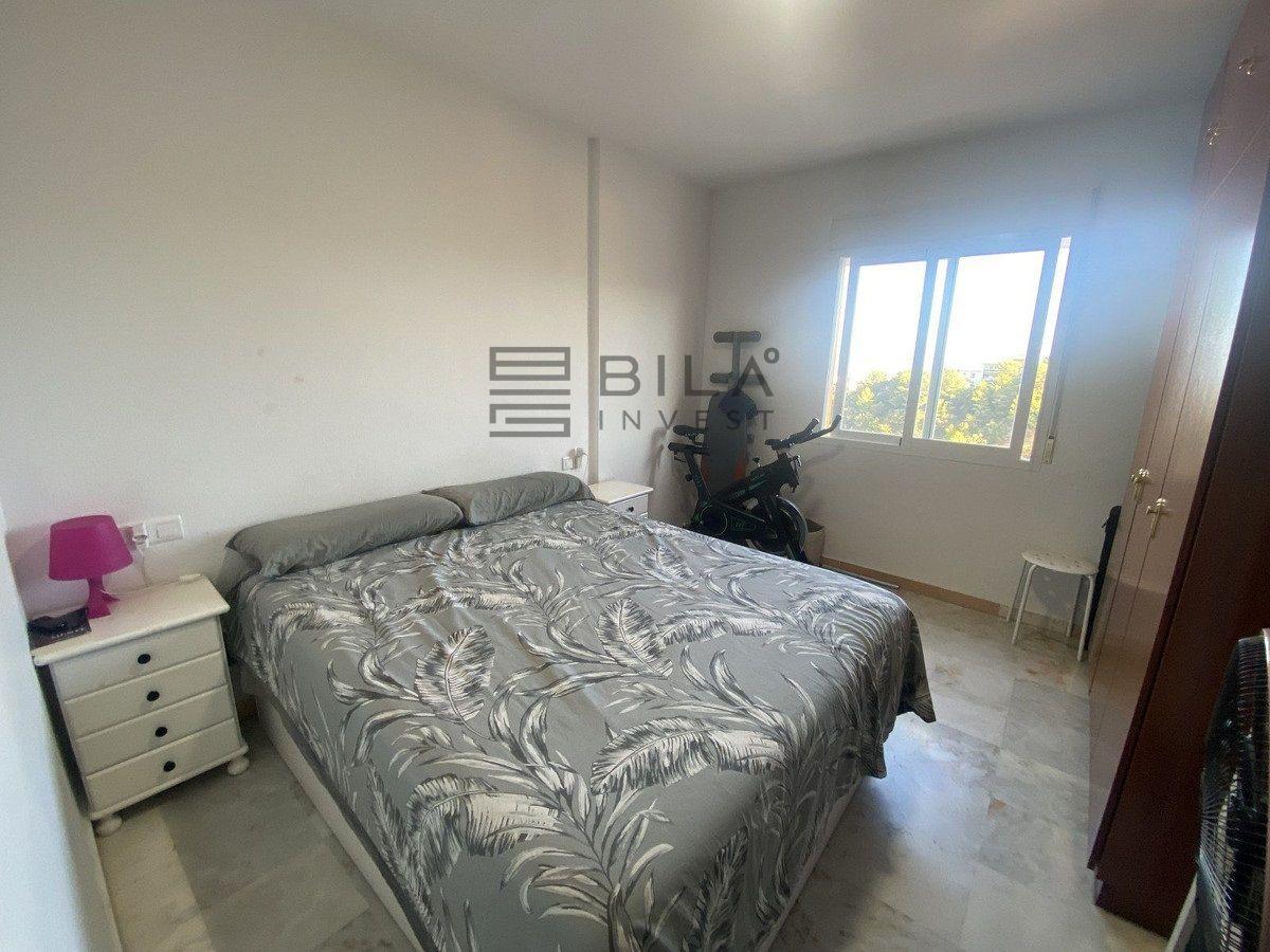 Flat for Sale in Benalmádena