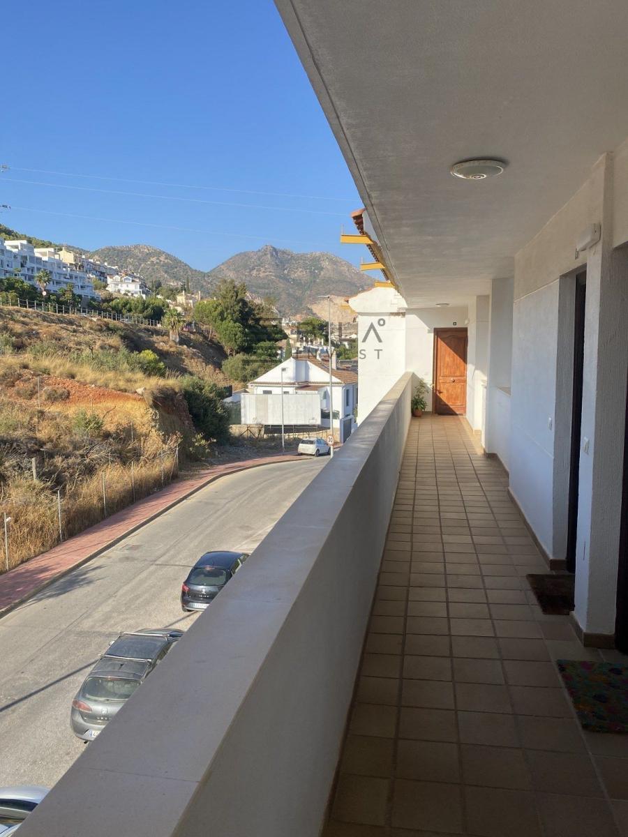 Flat for Sale in Benalmádena