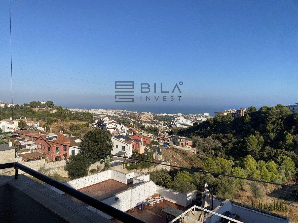 Flat for Sale in Benalmádena
