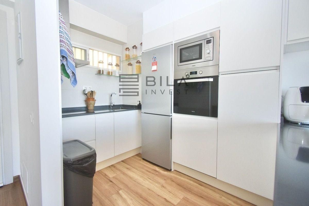 Flat for Sale in Benalmádena