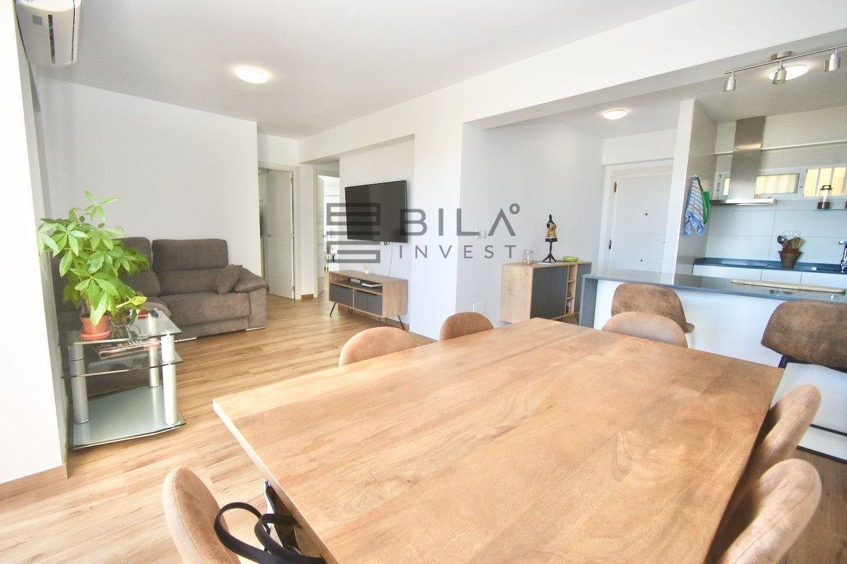 Flat for Sale in Benalmádena