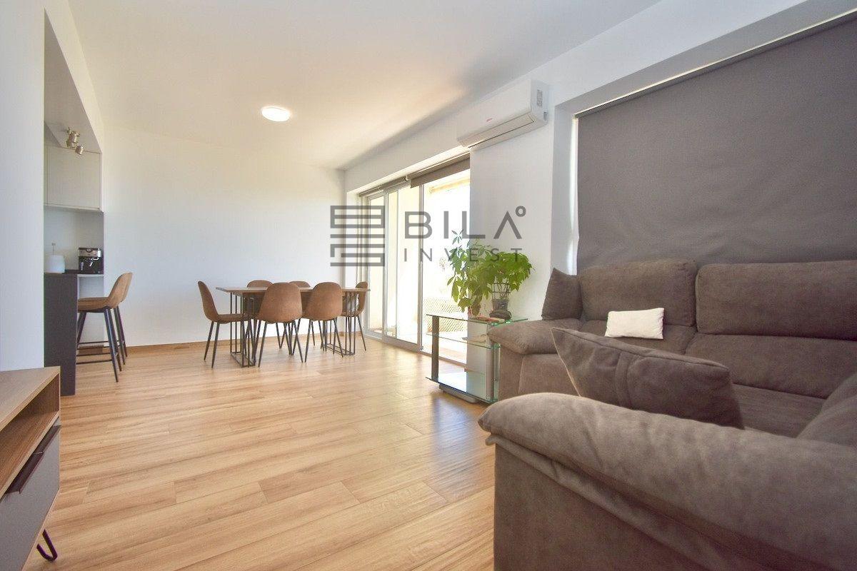 Flat for Sale in Benalmádena