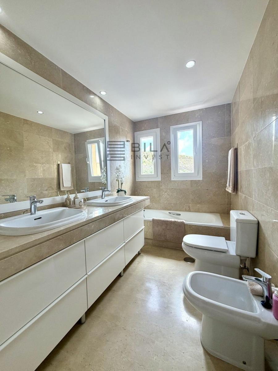 Flat for Sale in Mijas