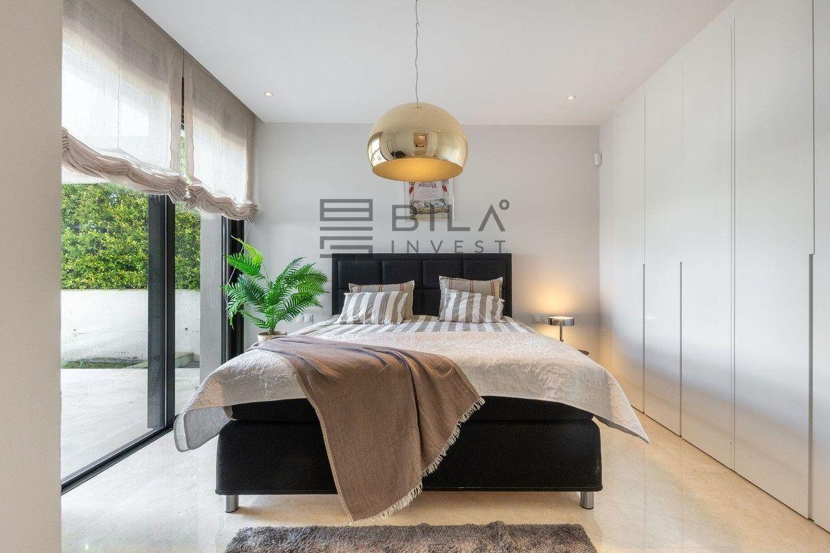 Flat for Sale in Marbella