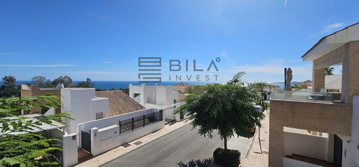 Chalet for Sale in Benalmádena