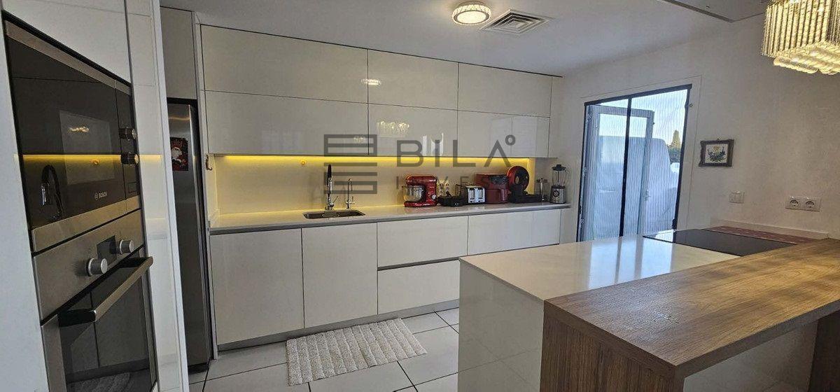 Chalet for Sale in Benalmádena