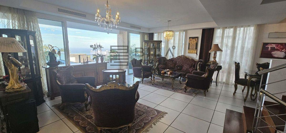 Chalet for Sale in Benalmádena