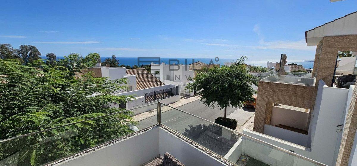 Chalet for Sale in Benalmádena