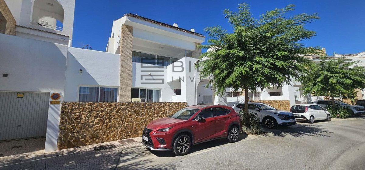Chalet for Sale in Benalmádena