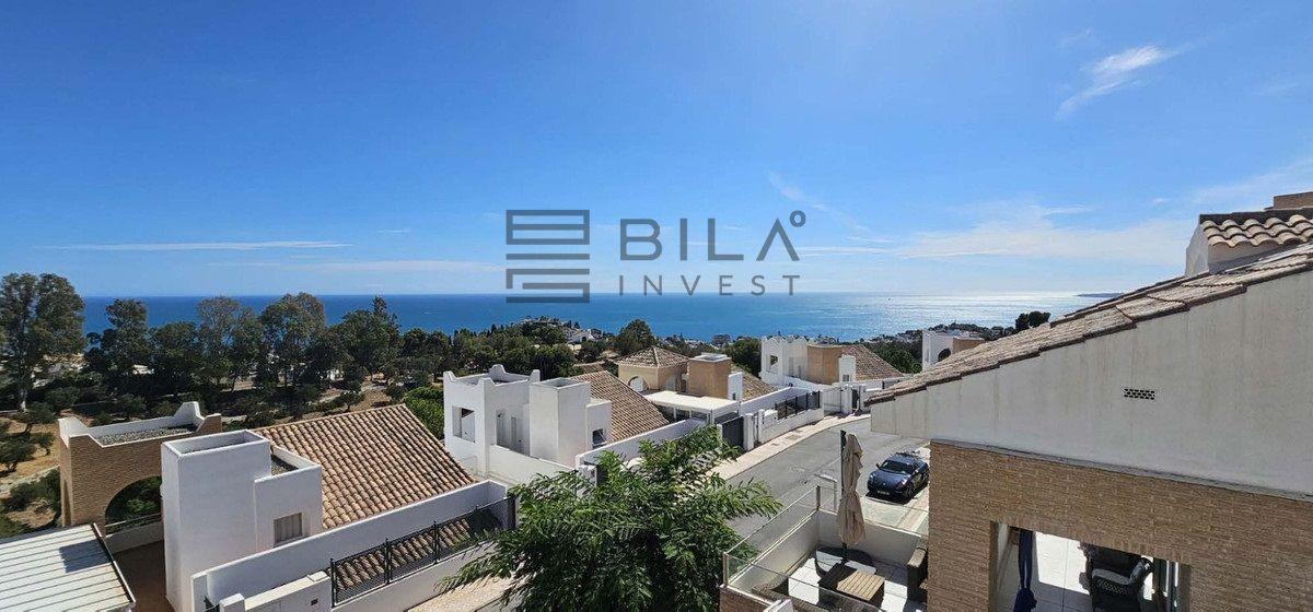 Chalet for Sale in Benalmádena