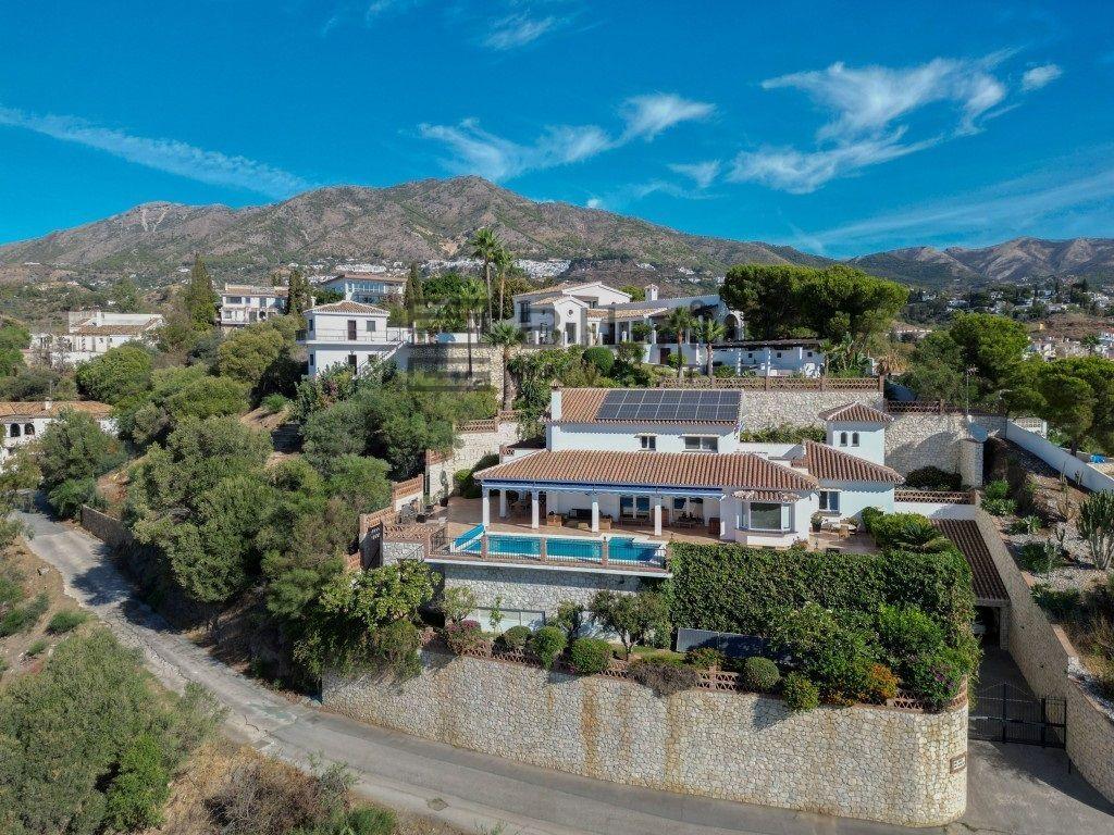 Chalet for Sale in Mijas