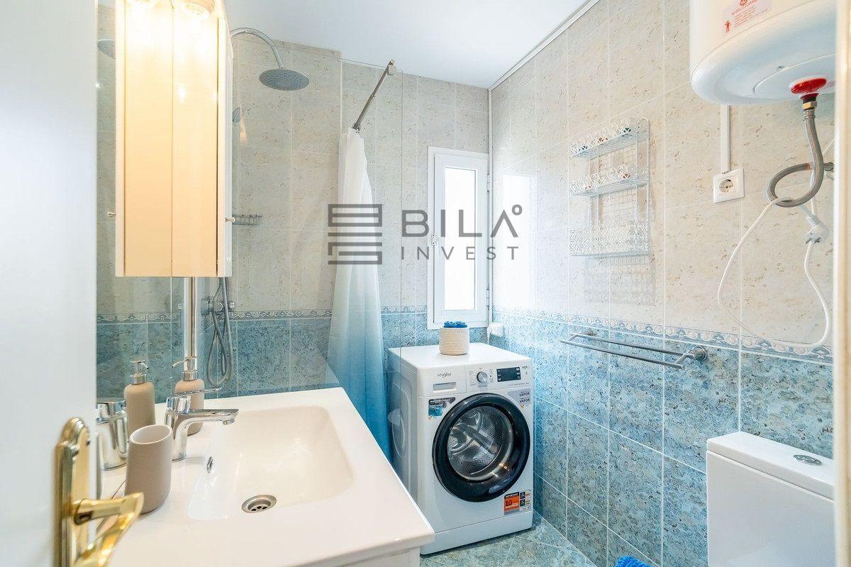 Flat for Sale in Benalmádena