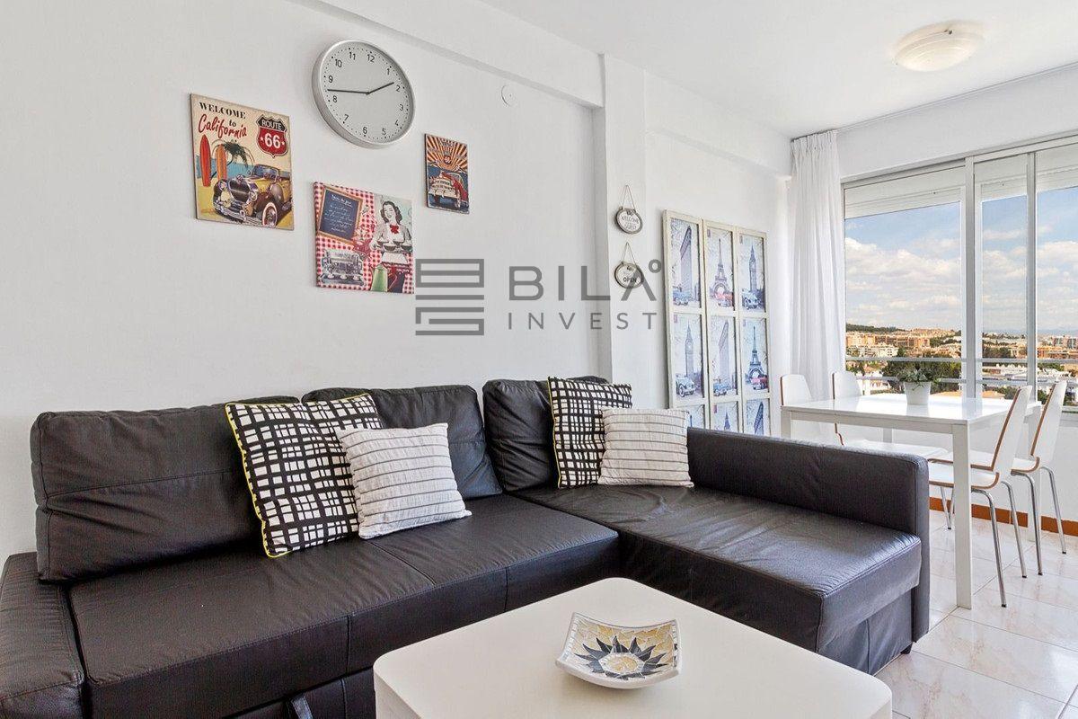 Flat for Sale in Benalmádena