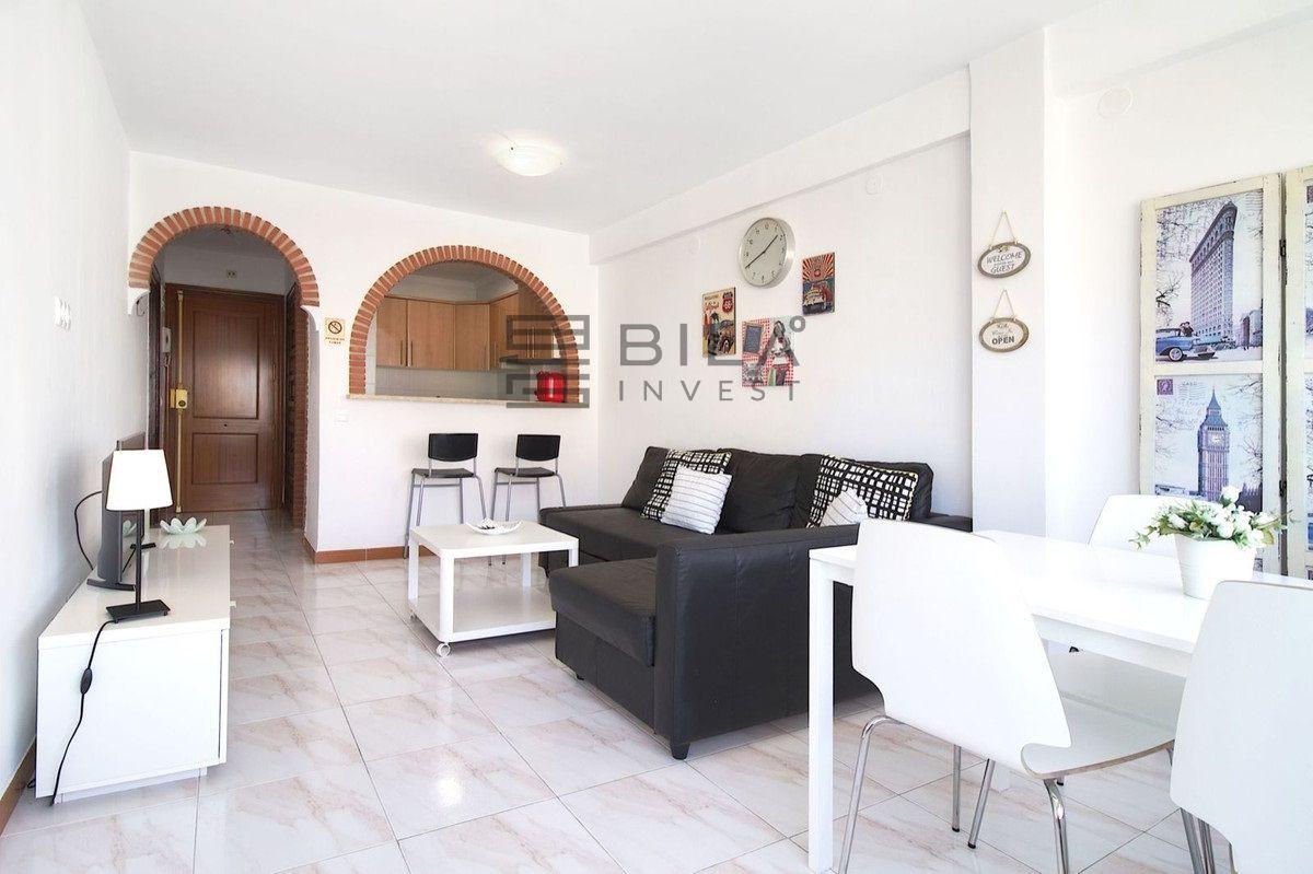 Flat for Sale in Benalmádena