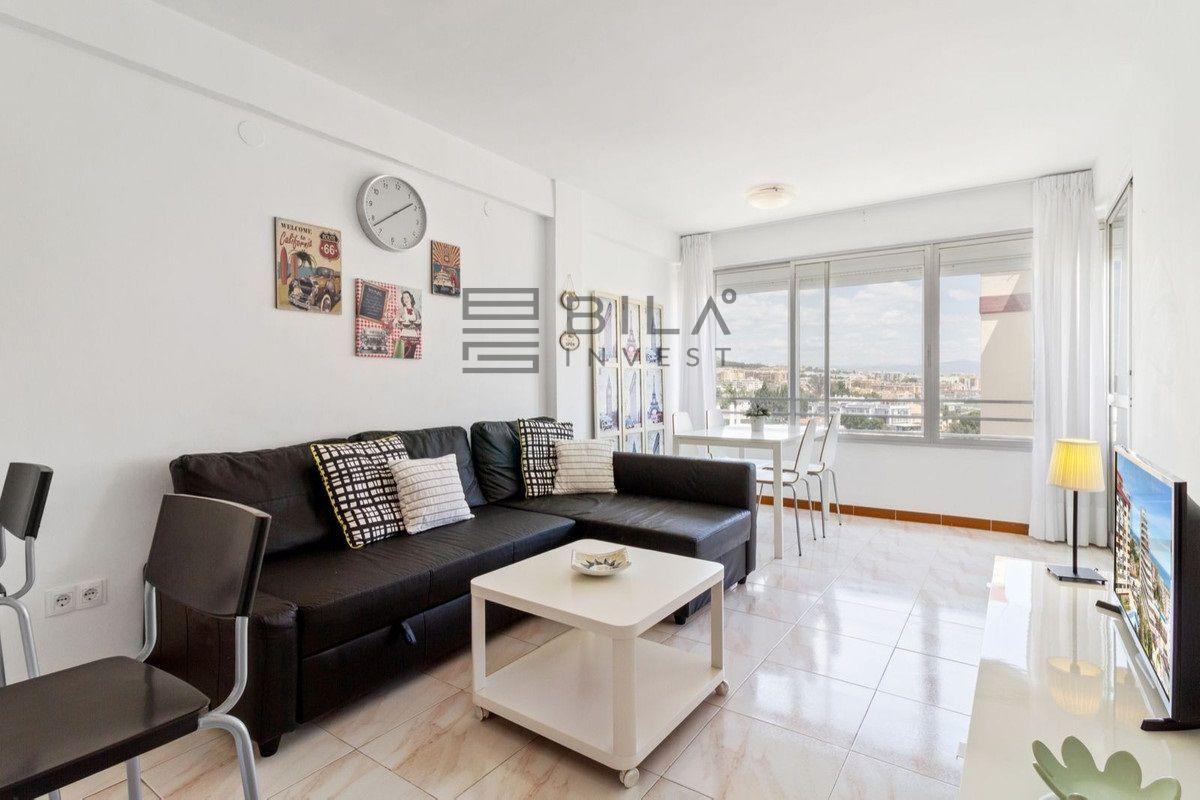 Flat for Sale in Benalmádena