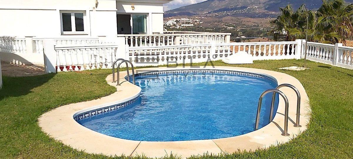 Chalet for Sale in Mijas