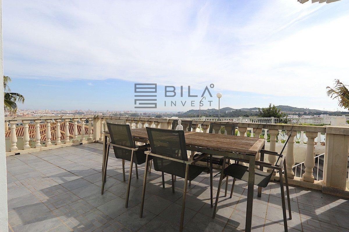 Chalet for Sale in Mijas