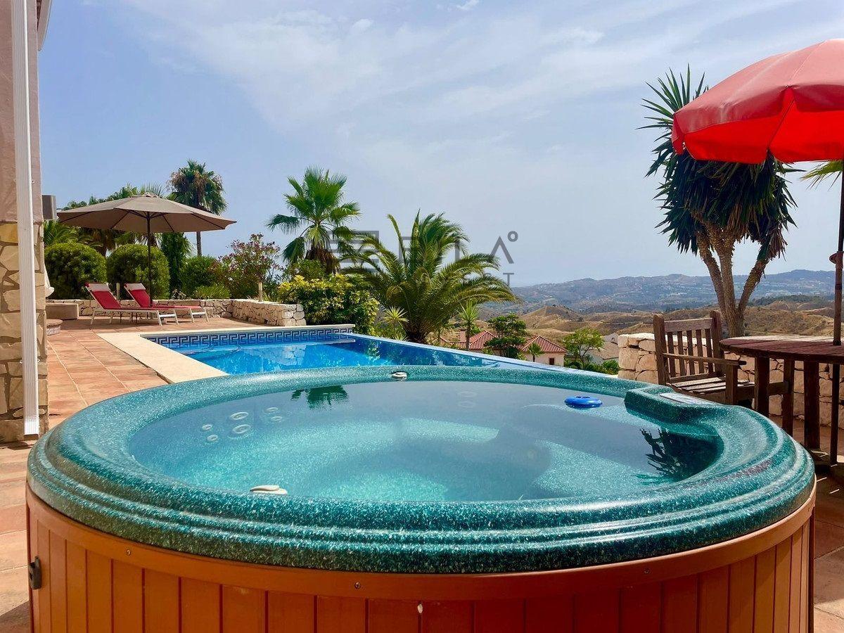 Chalet for Sale in Mijas