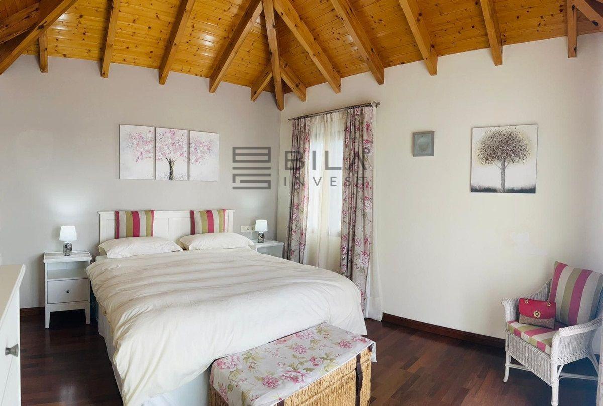 Chalet for Sale in Mijas