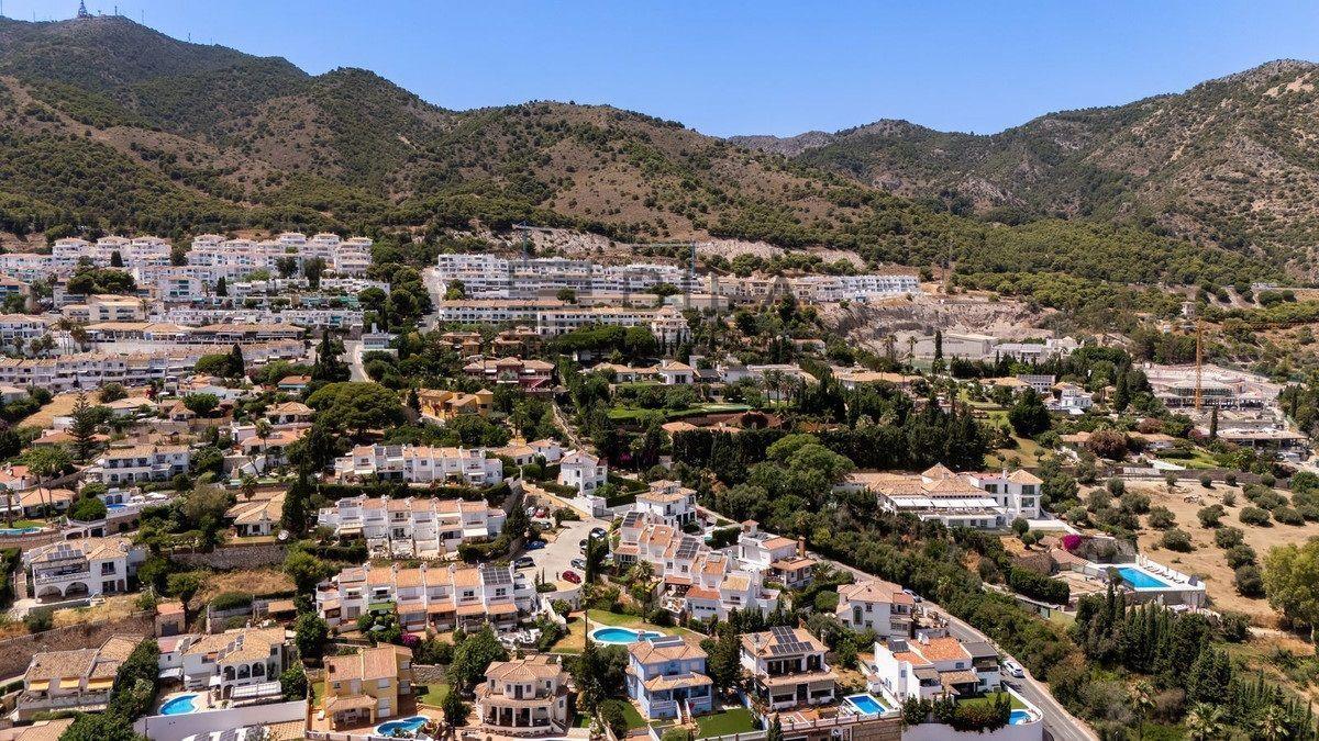 Adosado en Venta en Benalmádena