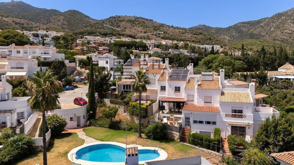 Adosado en Venta en Benalmádena