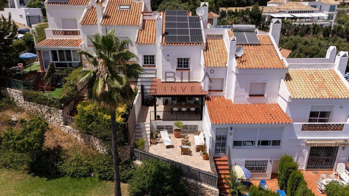 Adosado en Venta en Benalmádena