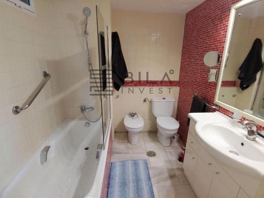 Flat for Sale in Benalmádena