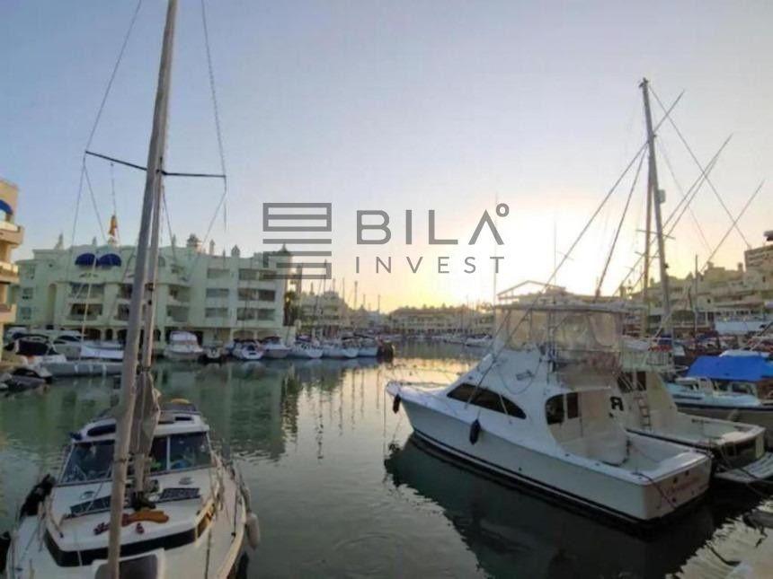 Flat for Sale in Benalmádena