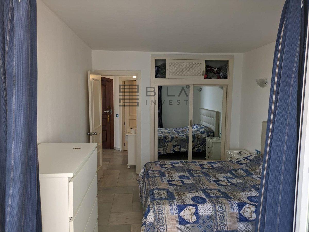Flat for Sale in Benalmádena