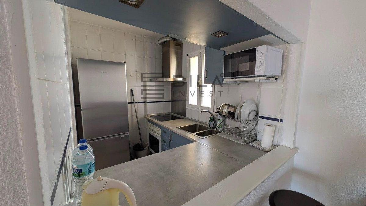 Flat for Sale in Benalmádena