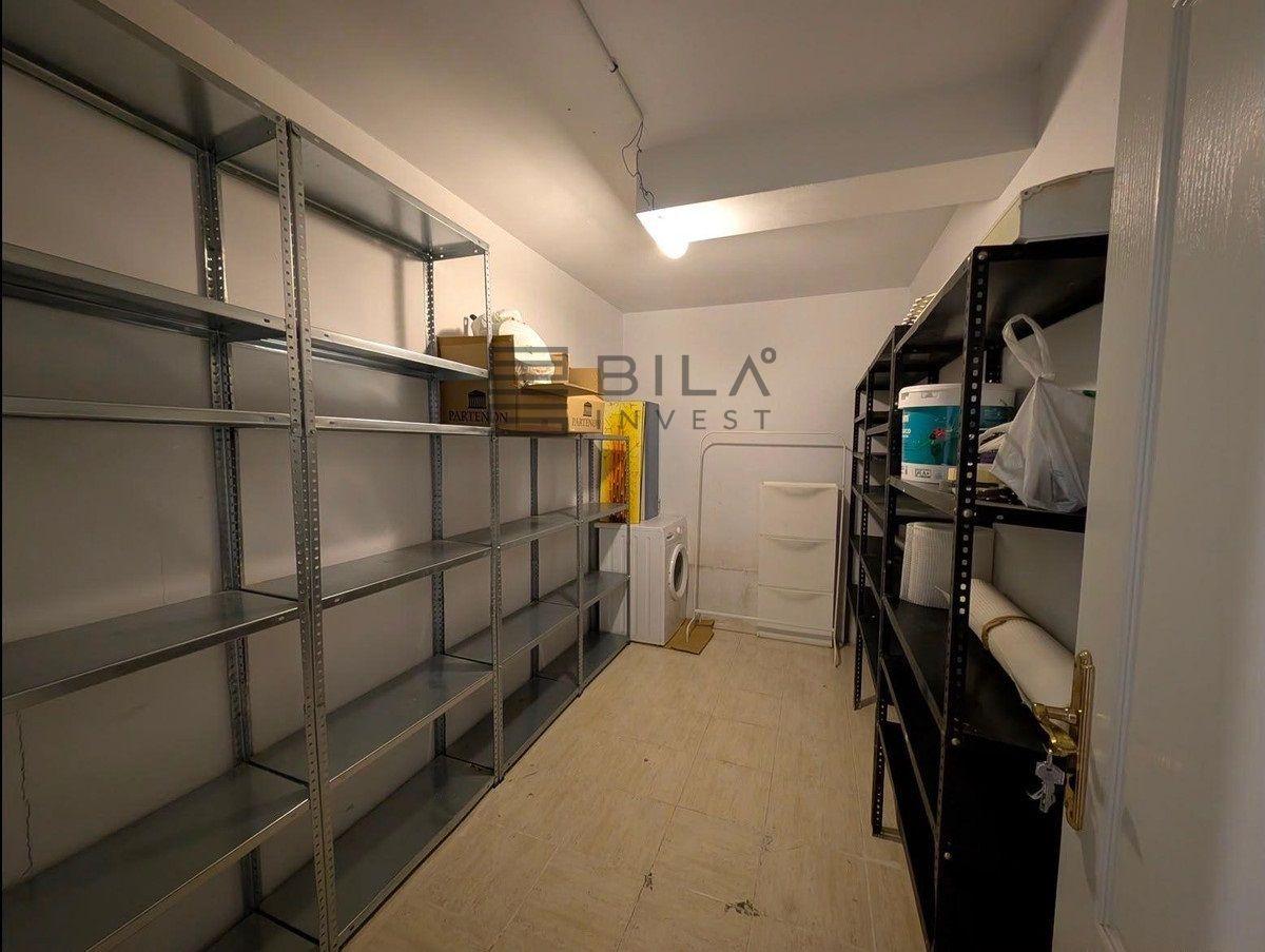 Flat for Sale in Benalmádena