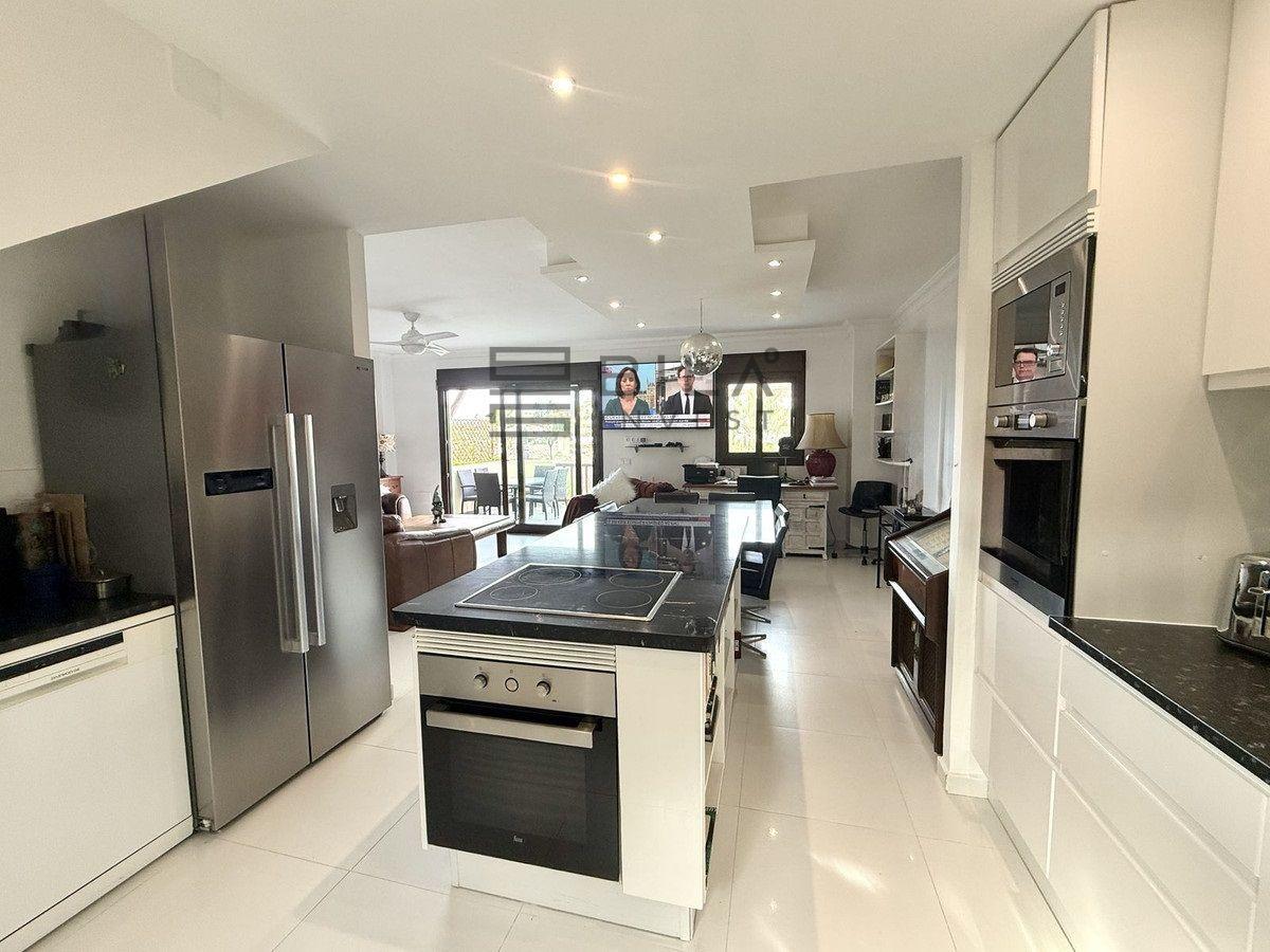 Chalet for Sale in Mijas