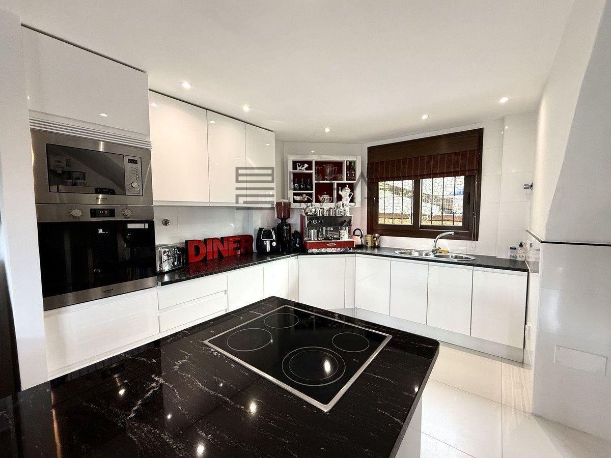 Chalet for Sale in Mijas