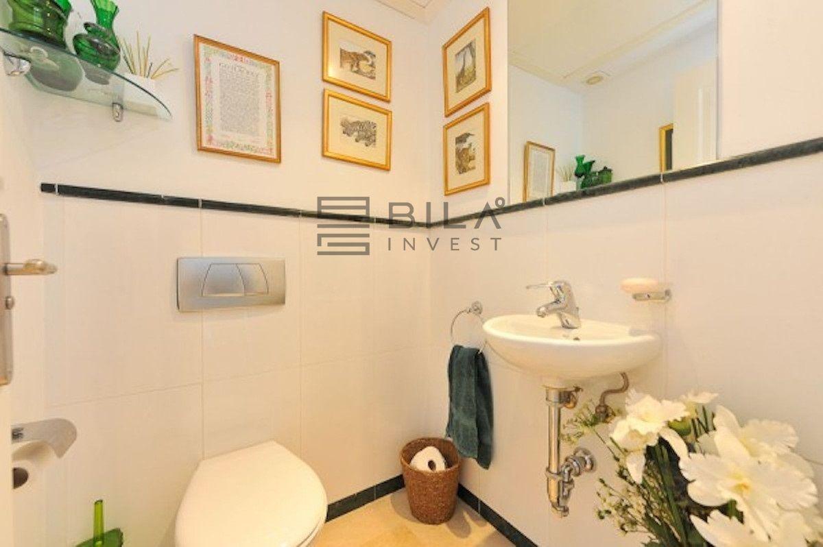 Flat for Sale in Mijas