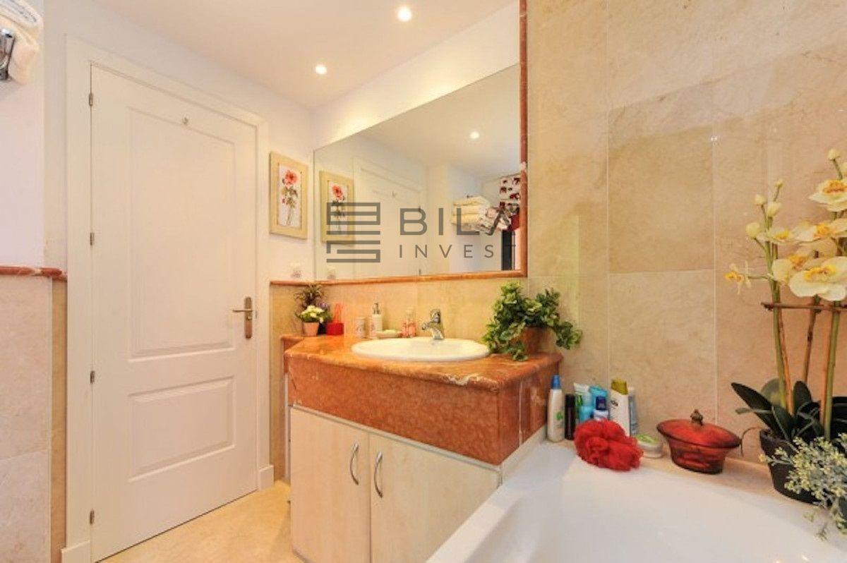 Flat for Sale in Mijas