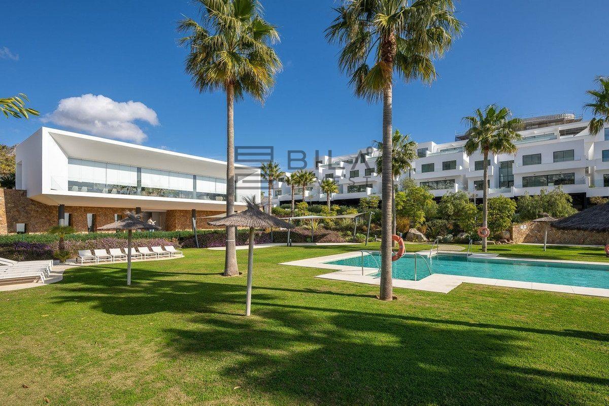 Chalet for Sale in Benalmádena