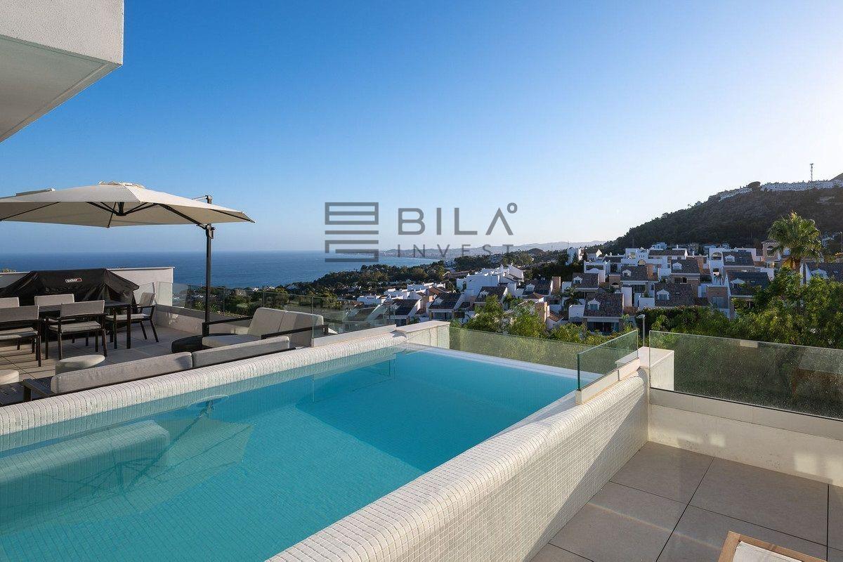 Chalet for Sale in Benalmádena