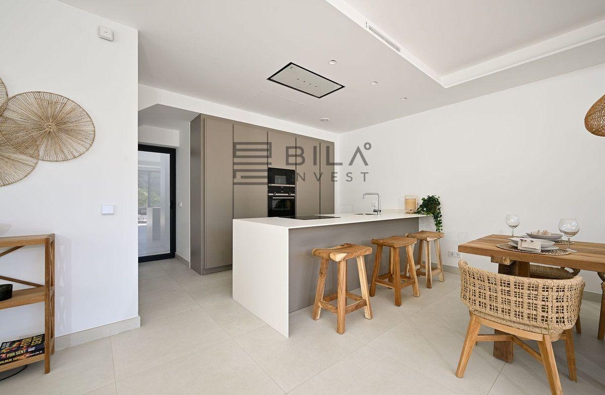 Chalet for Sale in Benalmádena
