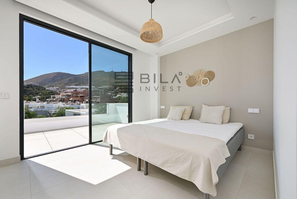 Chalet for Sale in Benalmádena