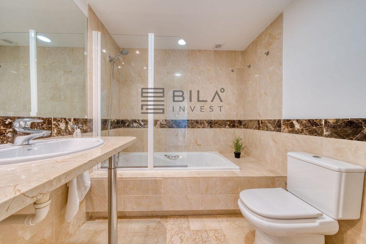 Flat for Sale in Mijas