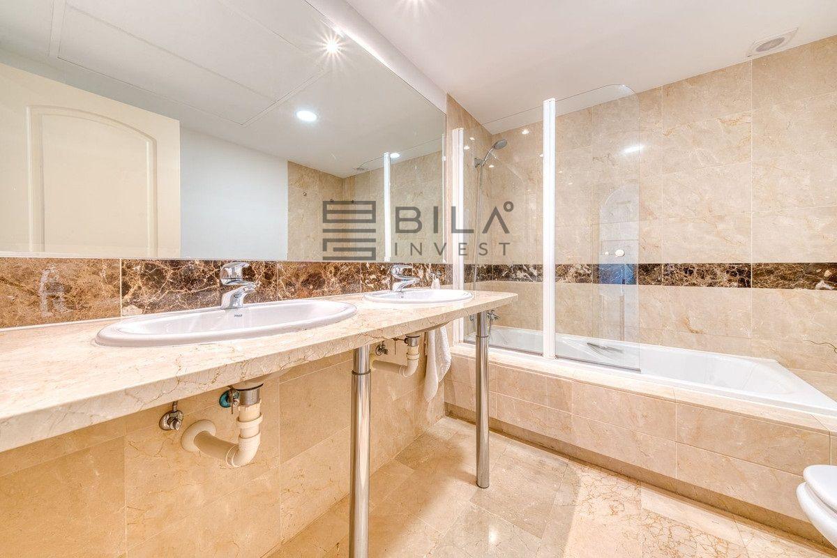 Flat for Sale in Mijas