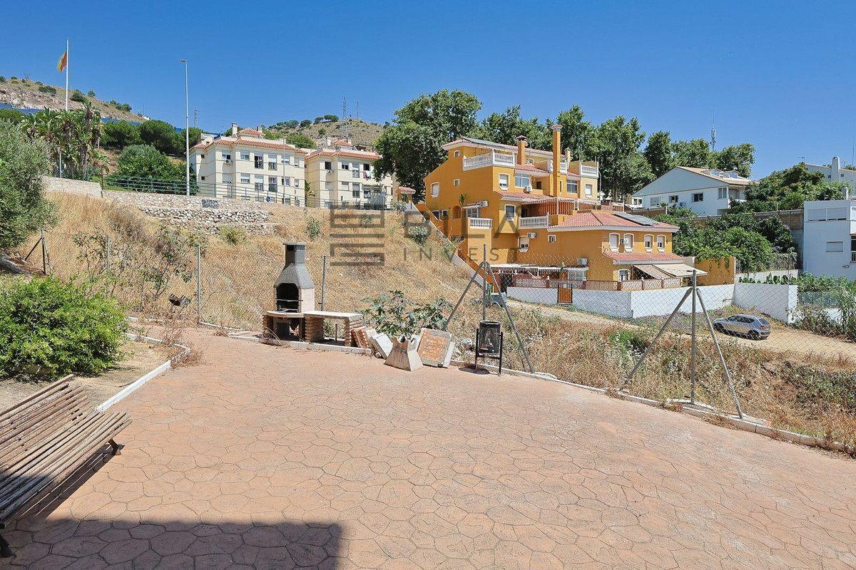 Flat for Sale in Benalmádena
