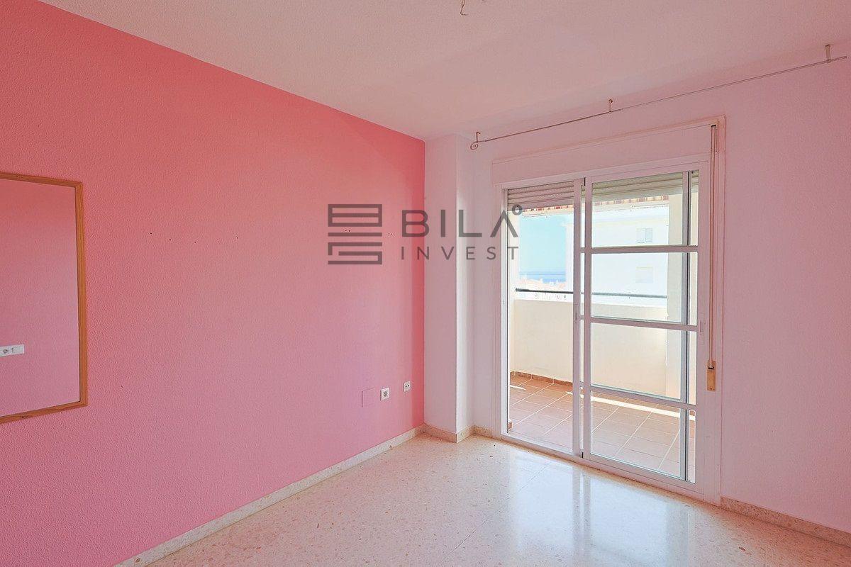 Flat for Sale in Benalmádena