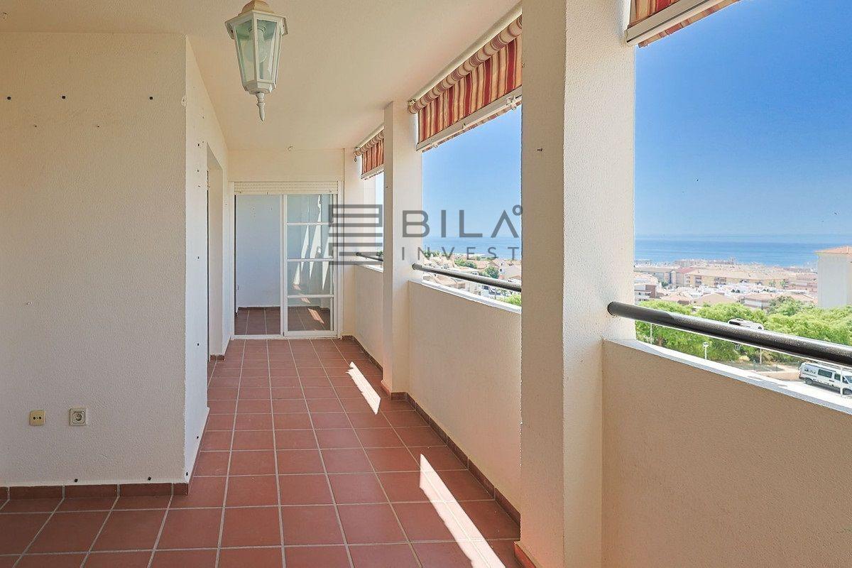 Flat for Sale in Benalmádena